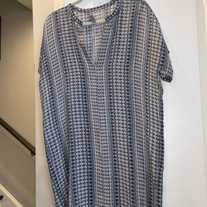 Vince Navy and White Textured Blouse